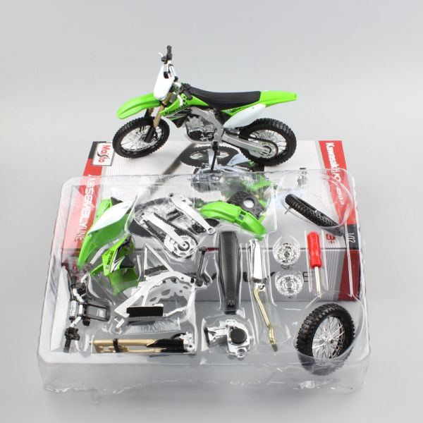 Machete Off Road Maisto Macheta Moto Kawasaki KXF 450 Kit Asamblare 39175 1:12